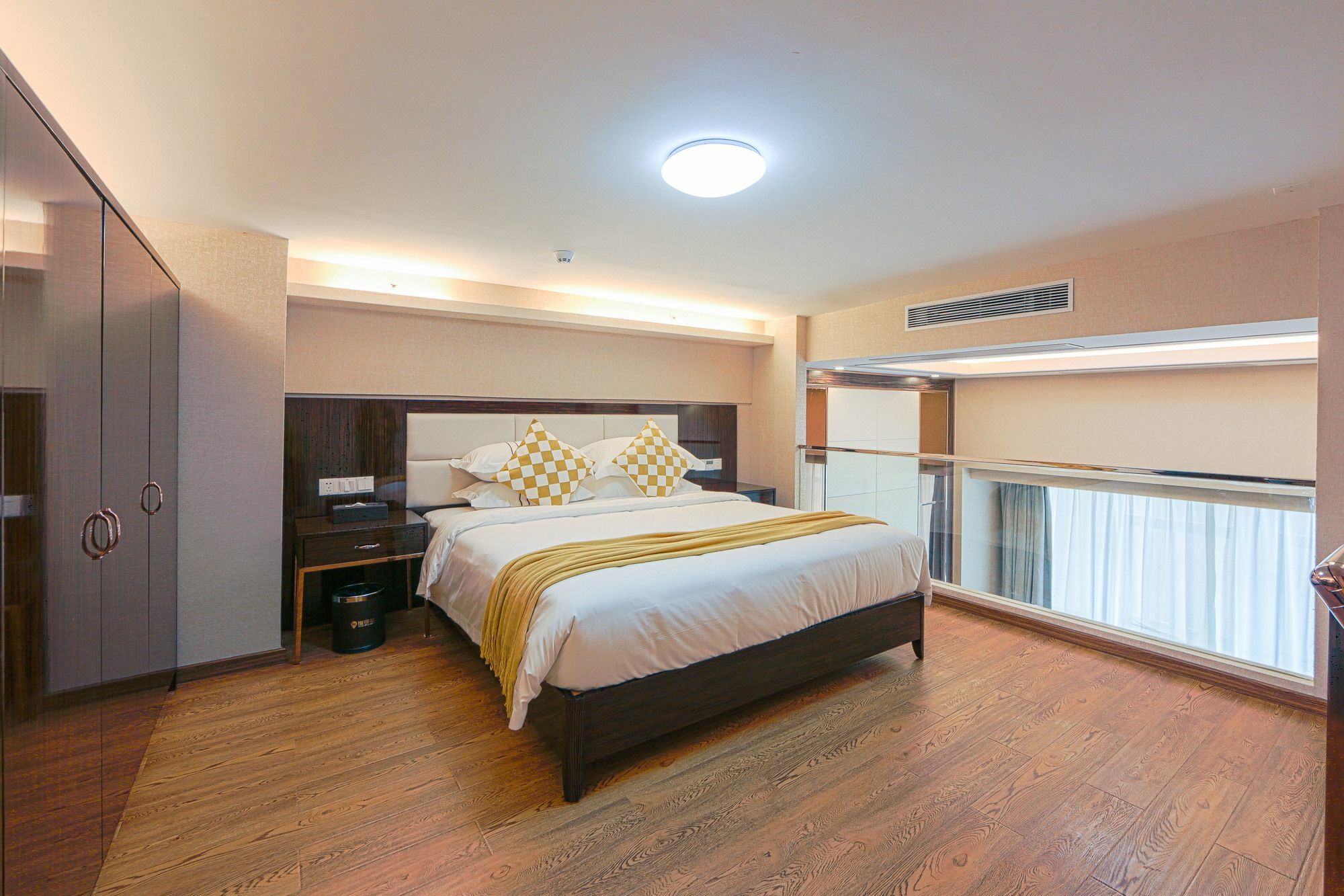 Waifiden Duplex Hotel Apartment Zhongyong Jinyu Branch-Free Shuttle Bus During The Canton Fair Экстерьер фото